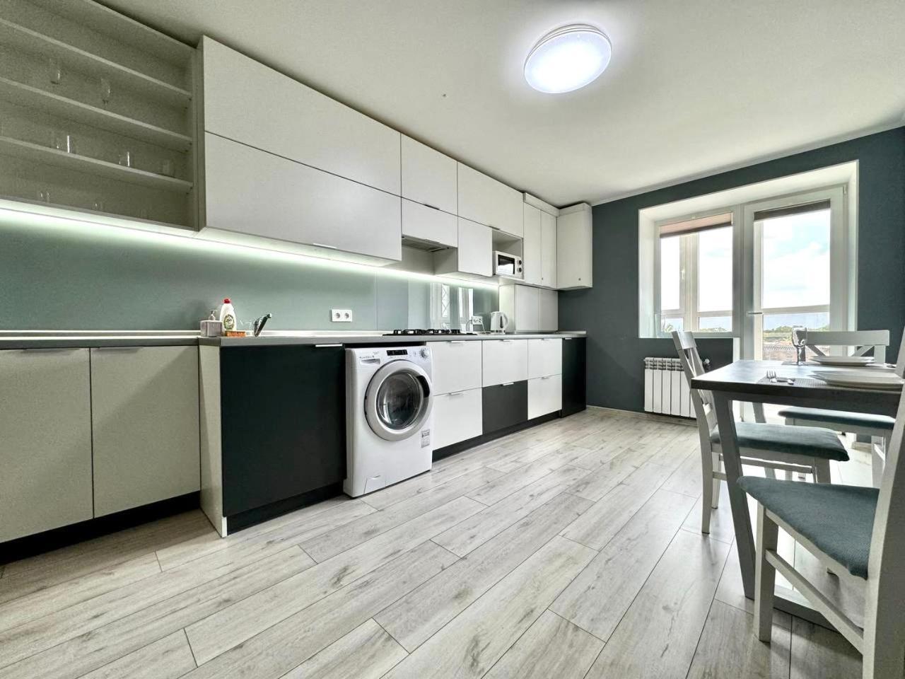 Apartpoltava Апартаменти Бізнес-Класу В Престижній Новобудові З Панорамним Балконом Центр Buitenkant foto