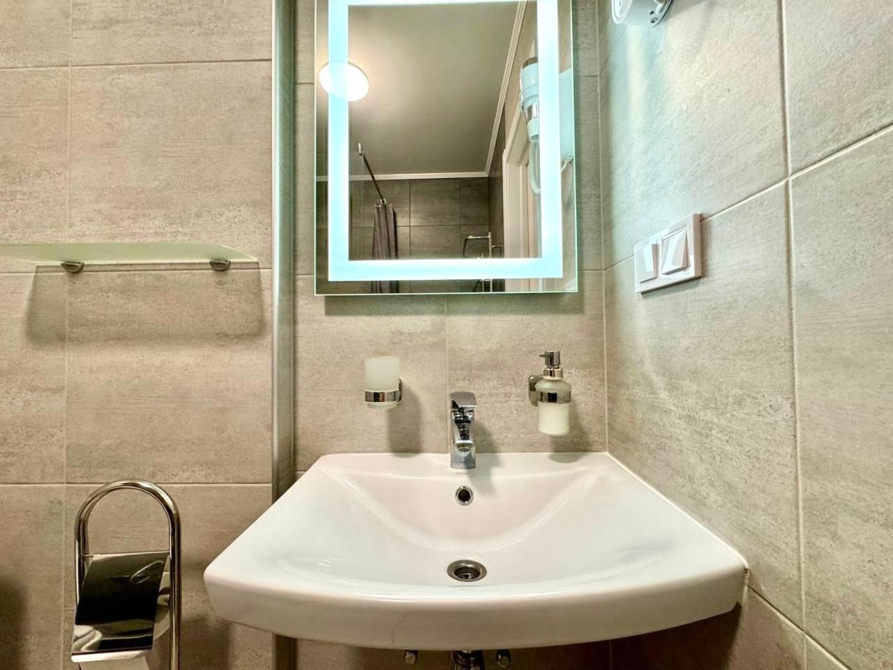 Apartpoltava Апартаменти Бізнес-Класу В Престижній Новобудові З Панорамним Балконом Центр Buitenkant foto